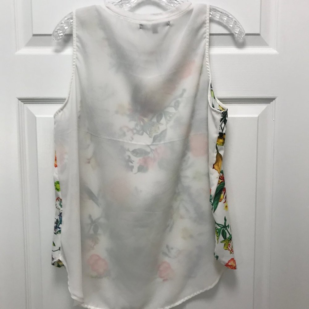 One Clothing Los Angeles Floral Sleeveless - Picture 2 of 4